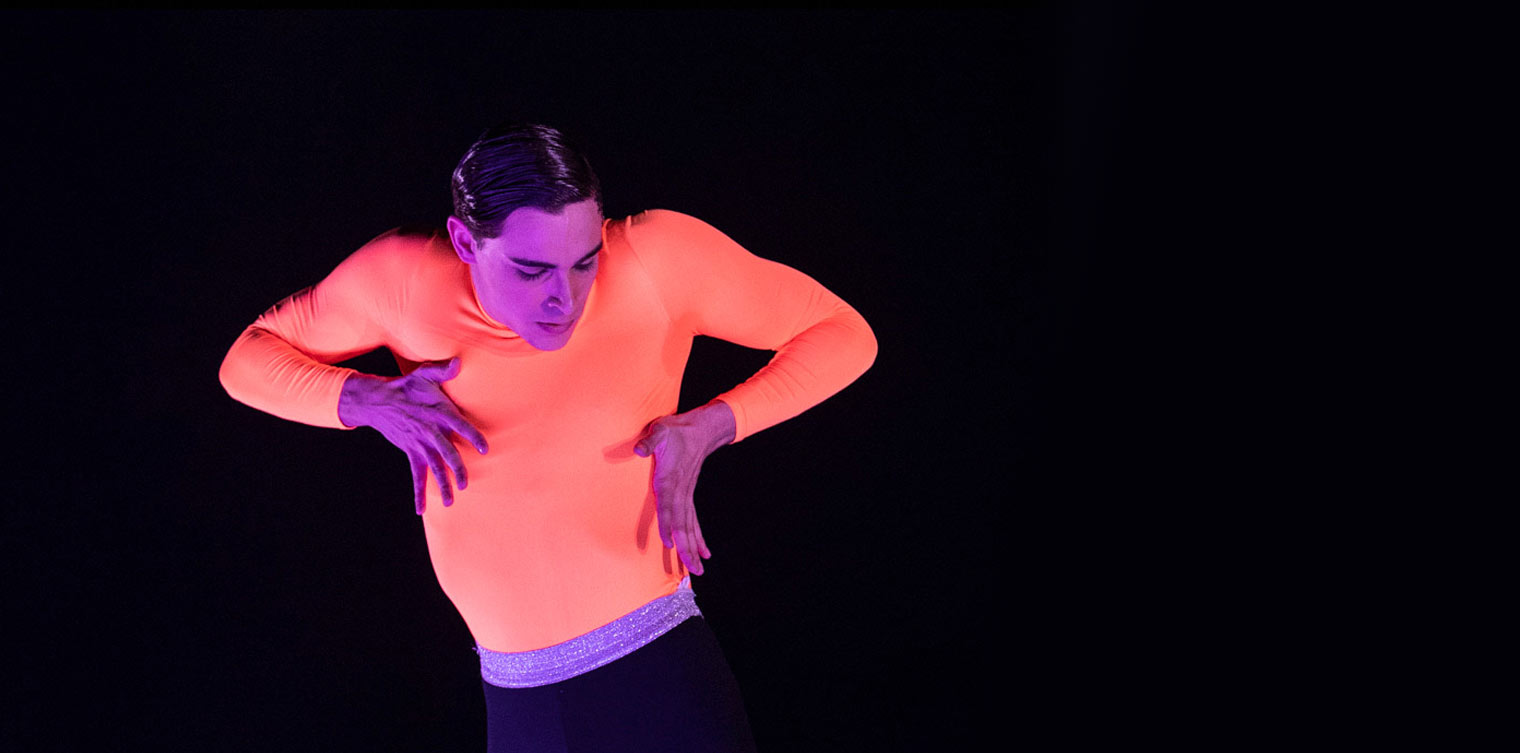 Member of Royal Ballet of Flanders (Belgium)
performing Jack. Photograph by Foteini Christofilopoulou. 2022 Festival performance.