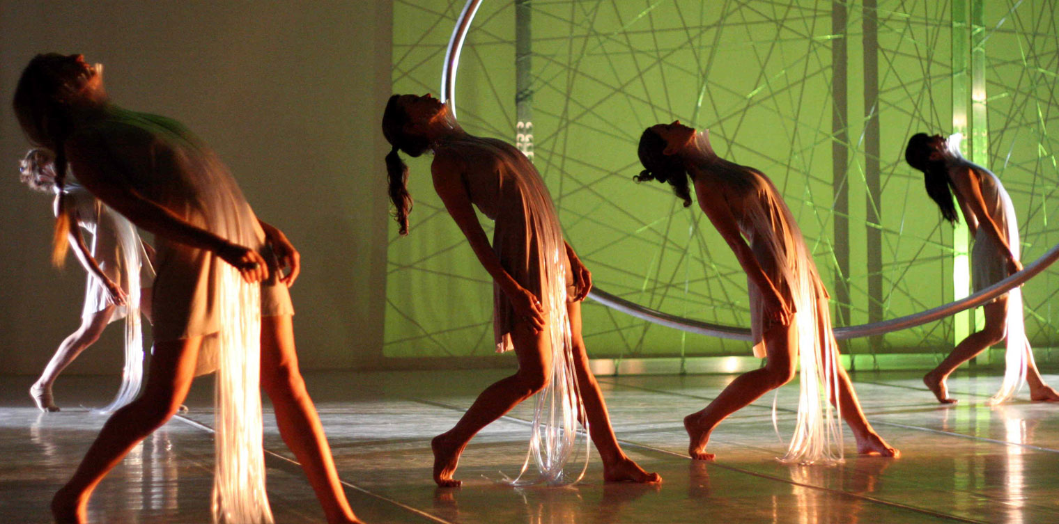 Members of Ballet National de Marseille (France) performing Metamorphoses. Choreography by Frédéric Flamand. Photo by Pino Pipitone. 2011 Festival performance.